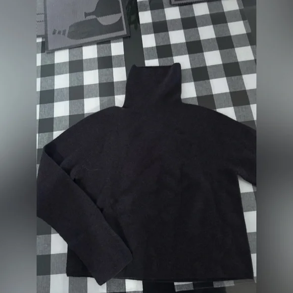 Christian Wijnants - Black/Gray Fine Knit Turtleneck Sweater - Picture 1 of 4